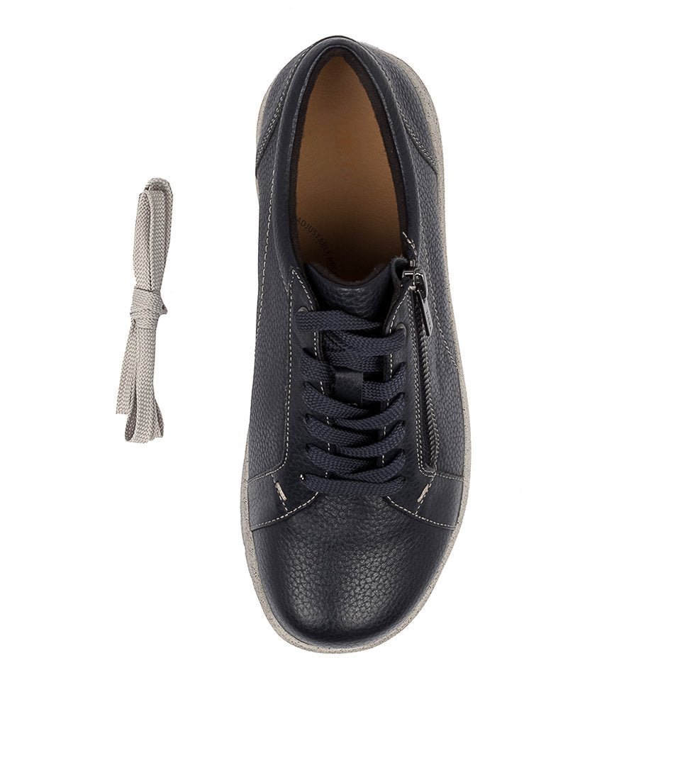 Gentle Walk Dark Forest Black - Image 5